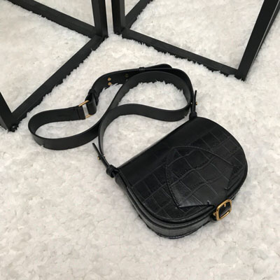 버버리 사첼 앨리게이터 40694631