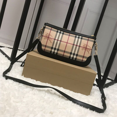 버버리 헤이마켓 코튼 가죽 월릿 스트랩 37989701