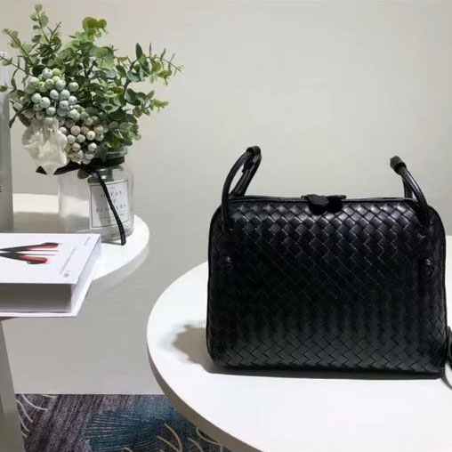 보테가베네타 인트레치아토 나파 노디니 백