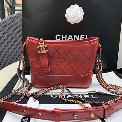 샤넬 A91810 가브리엘 스몰 호보 백 카프스킨