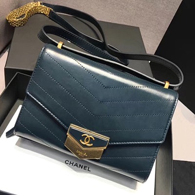 샤넬 A57490 스몰 플랩 백 네이비 카프스킨 골드 톤 메탈 