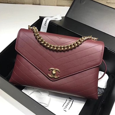 샤넬 A57551 플랩 백 버건디 카프스킨 골드 톤 메탈 