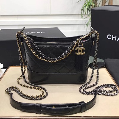 샤넬 A91810 가브리엘 스몰 호보 백 블랙 카프스킨