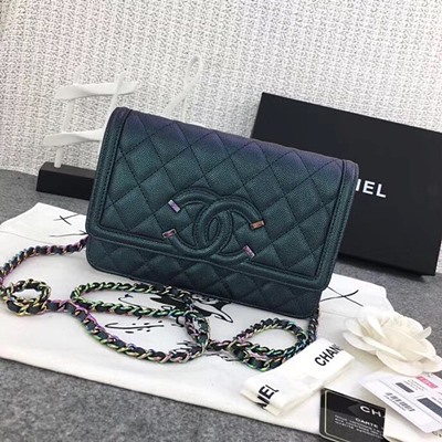 샤넬 A88447 클래식 클러치 체인 그레인드 카프스킨 실버 톤 메탈 