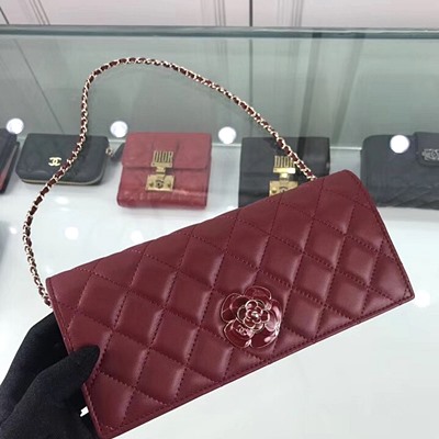 샤넬 A94575 클러치  램스킨 골드 톤 메탈 