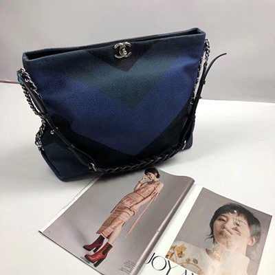 샤넬 미디엄  캔버스 토트 쇼핑 백 블루 블랙