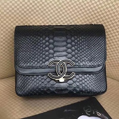 샤넬 A57277 오리지널 플랩 백 파이썬  램스킨 골드 톤 메탈 