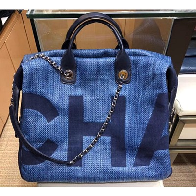 샤넬 A57164 프린트 패브릭 맥시 볼링 백 