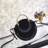끌로에 카프스킨 토트 백 A03376
