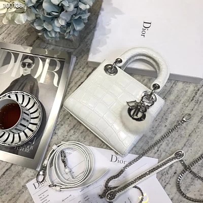 디올 LADY DIOR 미니 백 화이트