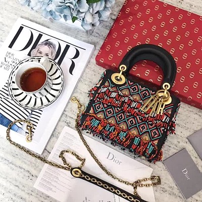 디올 오리지널 엠브로이드 카프스킨 LADY DIOR 백