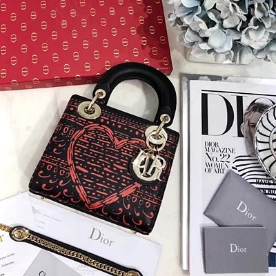 디올 오리지널 엠브로이드 카프스킨 LADY DIOR 백