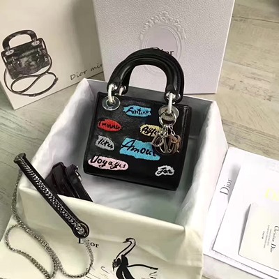 디올 Lady Dior Mini Calfskin/Embriodery Black