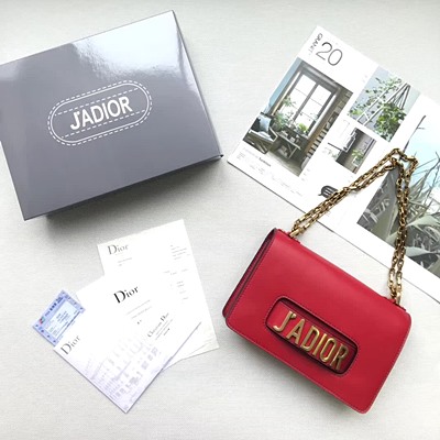 디올 스터드 카프스킨  jadior 체인 플랩 백 9001 레드