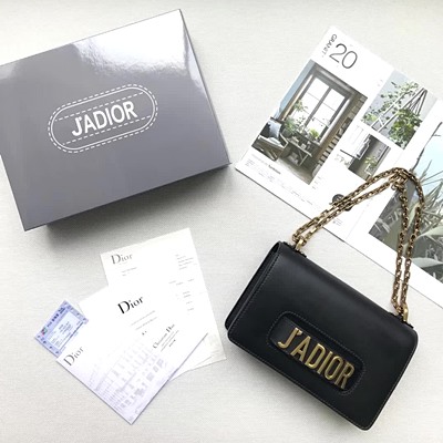 디올 스터드 카프스킨  jadior 미니 플랩 백 9002 블랙