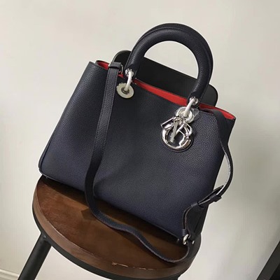 디올리시모 백 bullcalf leather M0902OTRL M413 네이비