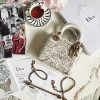 디올 오리지널 엠브로이드 카프스킨 LADY DIOR 백 50050 화이트