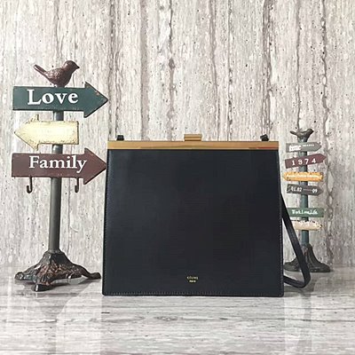 셀린느 clasp tote bag GM original leather off-black
