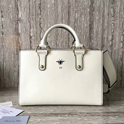 디올 CD BEE TOTE BAG IN CALFSKIN 2017 WHITE