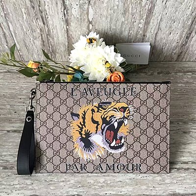 구찌 [Gucci Bestiary] 타이거 프린트 GG 수프림 파우치 473704