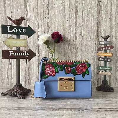 구찌 [Padlock] 스터드 가죽 숄더백 432182