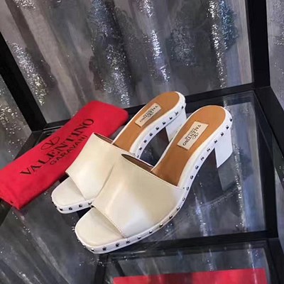 발렌티노 소울 락스터드 펌프스샌들