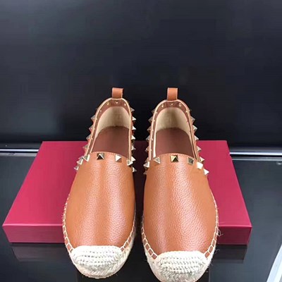 발렌티노 락스터드 에스파듀 브라운