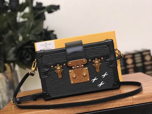 루이비통 M44154 쁘띠뜨 말 모노그램