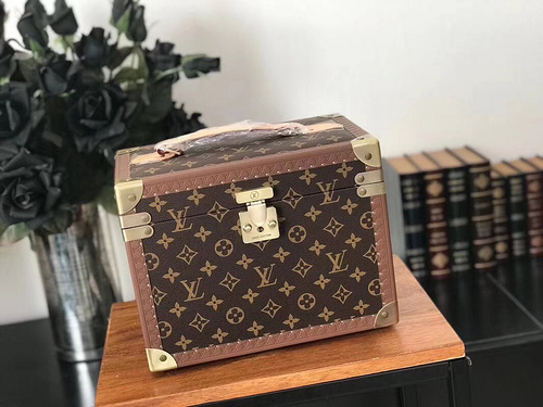 루이비통 M21204 COFFRET
