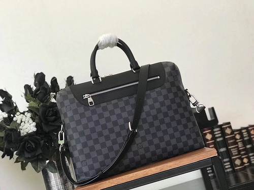 루이비통 N48260 포르트 도큐멍 주르 모노그램 마카사 