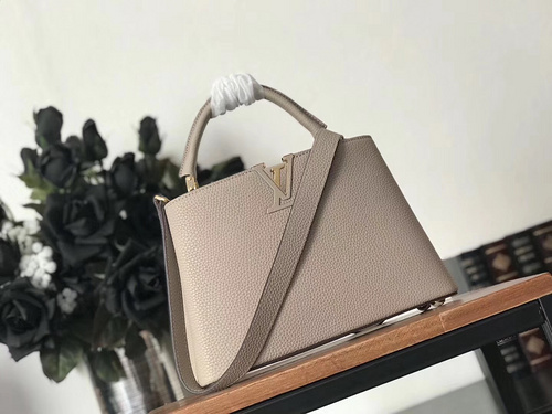 루이비통 M94634 카퓌신 BB 갈렛