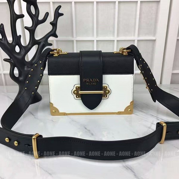 프라다 PRADA CAHIER BAG  1BD045  -화이트