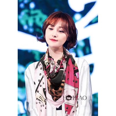 디올 스카프