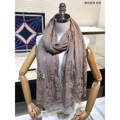 발렌티노 스카프