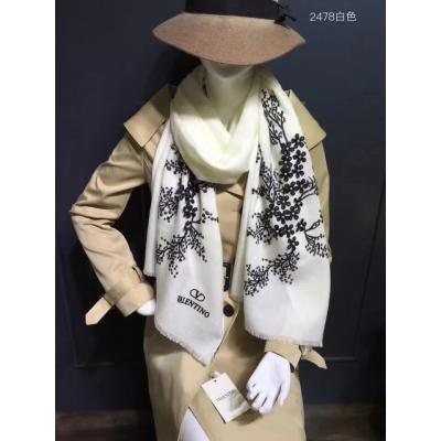 발렌티노 스카프