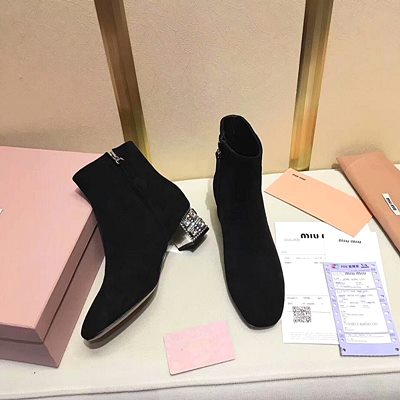 미우미우 여성부츠