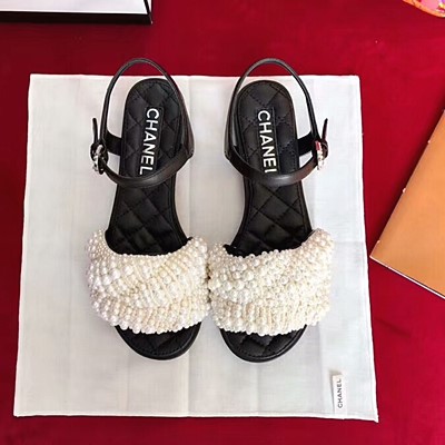 샤넬 18 S/S 여성샌들  화이트