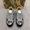 발렌티노 스니커즈