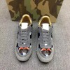 발렌티노 스니커즈