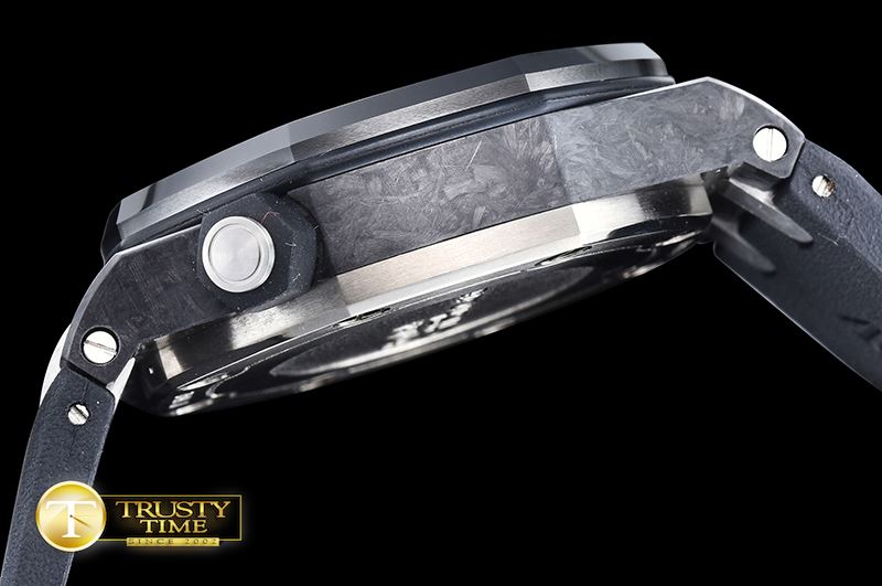 오데마피게 Royal Oak Diver Forged Carbon CF/RU Blk/Yllw V6F A23J -AP0401