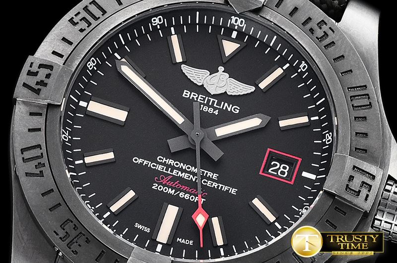 브라이틀링 Avenger BlackBird 44mm DLC/TI/NY Black ZF A2824 -BSW0361