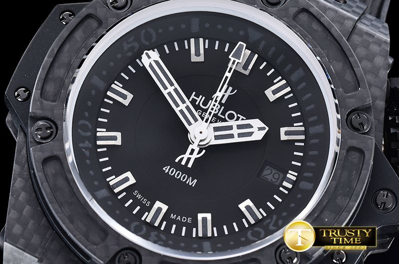 위블로 King Power OceanGraphic 4000 CF/RU Black V6F A7750 -HUB0338B