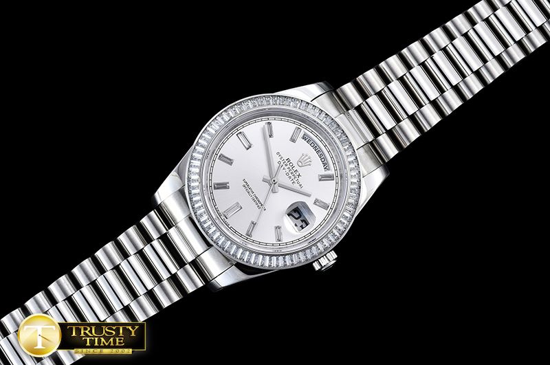 롤렉스 DayDate 41mm SS/SS Pre Silver Wht Stk Diam Asia 3255 -R2DD0194F