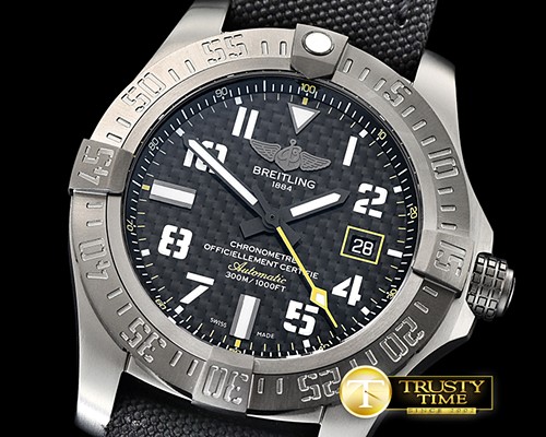 브라이틀링 Avenger BlackBird 44mm Boutique DLC/TI/NY Blk CF A2824 -BSW0370