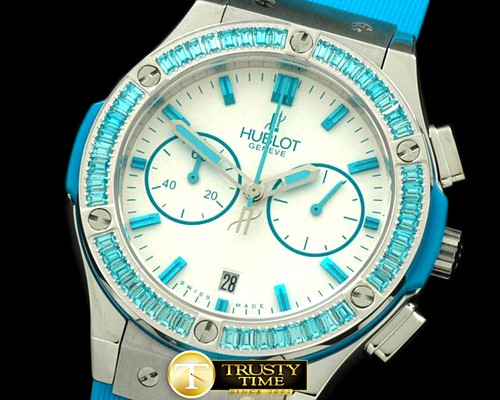 위블로 Ladies Classic Fusion Chrono SS/RU Wht/Blue Jap Qtz -HUB0247A