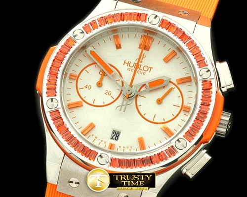 위블로 Ladies Classic Fusion Chrono SS/RU Wht/Org Jap Qtz -HUB0247B