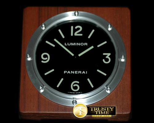 파네라이 Teakwood Table Clock Pam 254 Swiss Quartz -PACC067